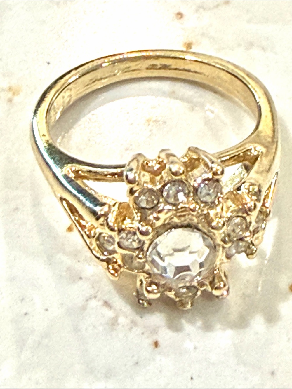 Vintage Style Gold Tone Starburst Cluster Cocktail Ring Size 5.5